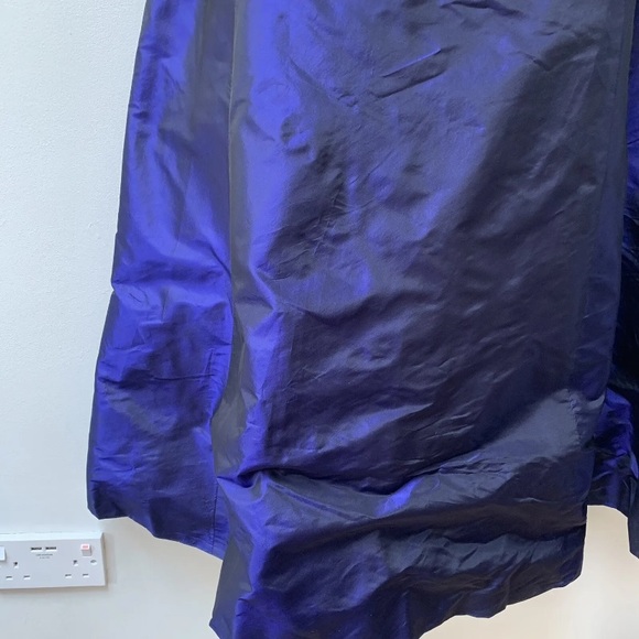 Stunning Monsoon Silk Long maxi dress
Sleeveless
Purple black two tone UK 18 - Picture 2 of 14